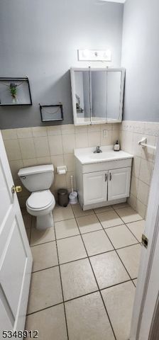 418 Jackson Ave, Elizabeth City, NJ 07201