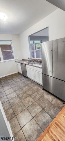 418 Jackson Ave, Elizabeth City, NJ 07201