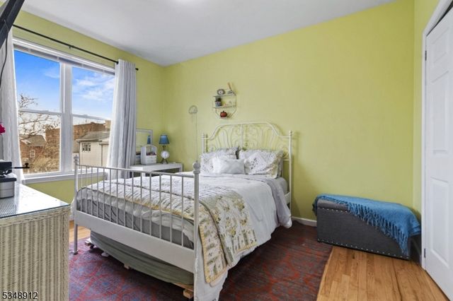 418 Jackson Ave, Elizabeth City, NJ 07201