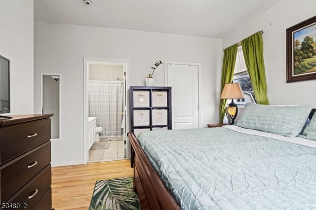 418 Jackson Ave, Elizabeth City, NJ 07201