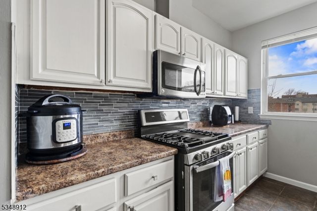 418 Jackson Ave, Elizabeth City, NJ 07201