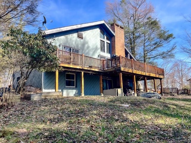 19 Morris Drive, Loch Sheldrake, NY 12759