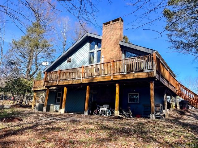 19 Morris Drive, Loch Sheldrake, NY 12759