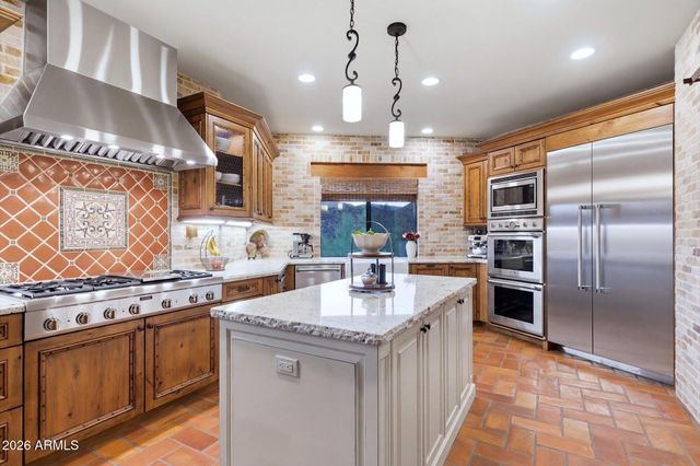 43311 N COTTONWOOD CANYON Road, Cave Creek, AZ 85331