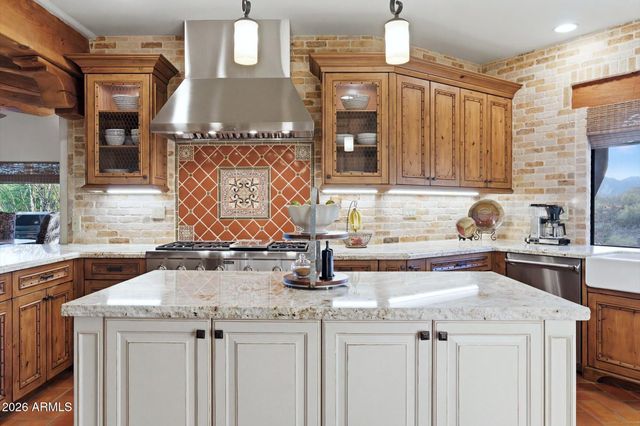 43311 N COTTONWOOD CANYON Road, Cave Creek, AZ 85331