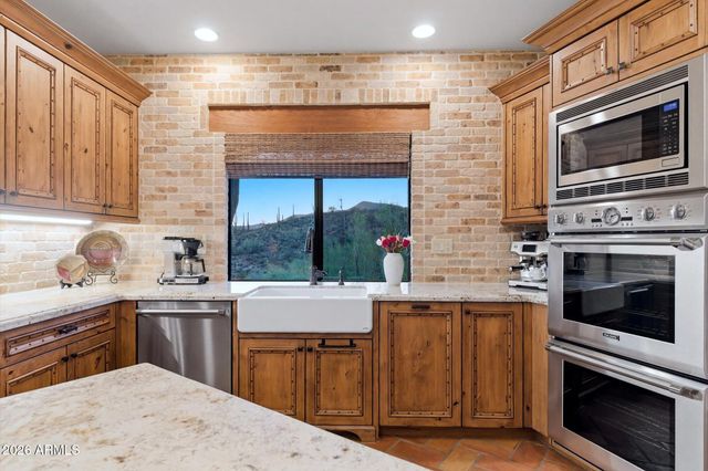 43311 N COTTONWOOD CANYON Road, Cave Creek, AZ 85331