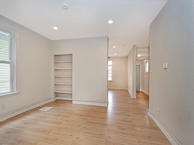 828 Frank, Mckees Rocks, PA 15136