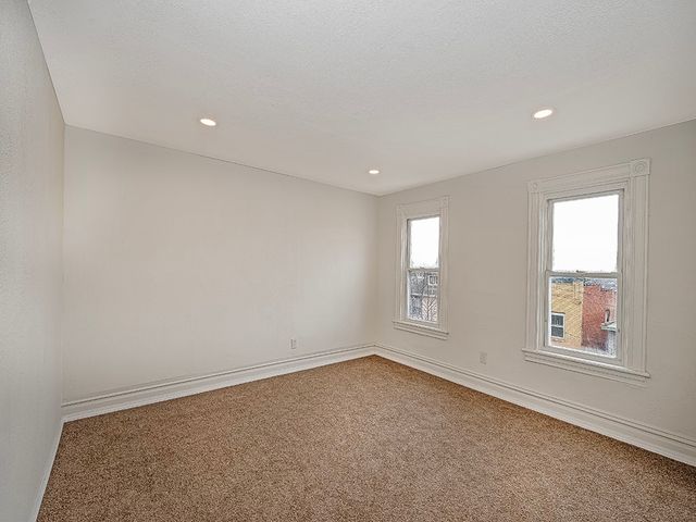 828 Frank, Mckees Rocks, PA 15136