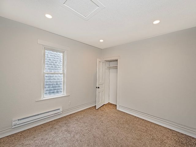 828 Frank, Mckees Rocks, PA 15136