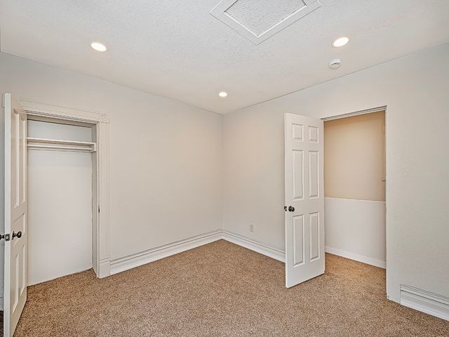 828 Frank, Mckees Rocks, PA 15136