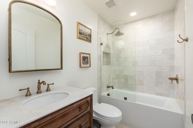 4030 E FAIRMOUNT Avenue, Phoenix, AZ 85018