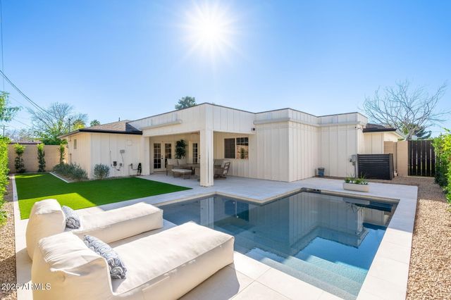 4030 E FAIRMOUNT Avenue, Phoenix, AZ 85018