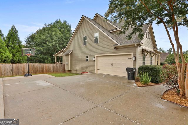 131 Beaconsfield Drive, Sharpsburg, GA 30277