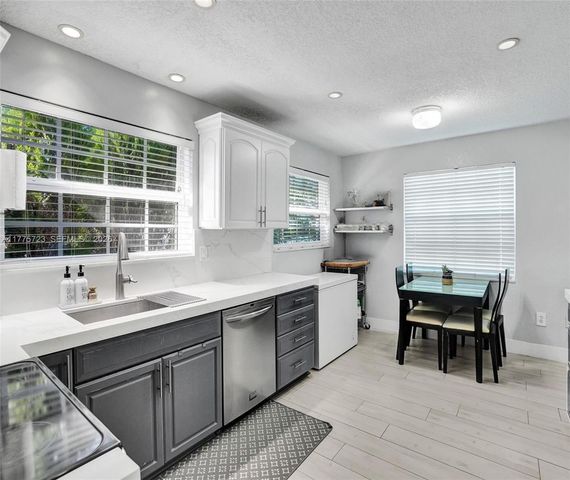 217 SE 5th Street, Dania Beach, FL 33004