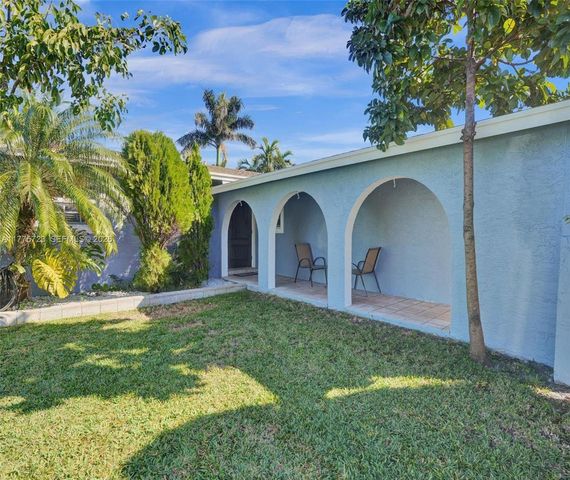 217 SE 5th Street, Dania Beach, FL 33004