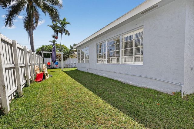 217 SE 5th Street, Dania Beach, FL 33004