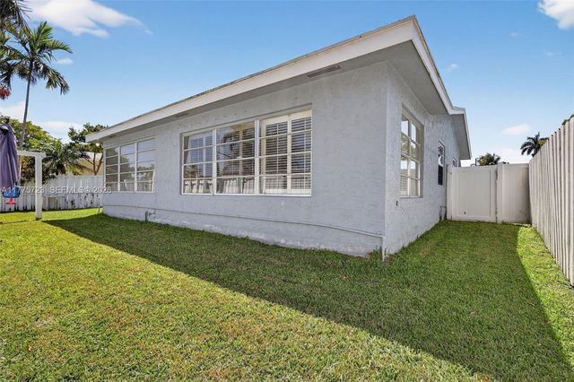 217 SE 5th Street, Dania Beach, FL 33004