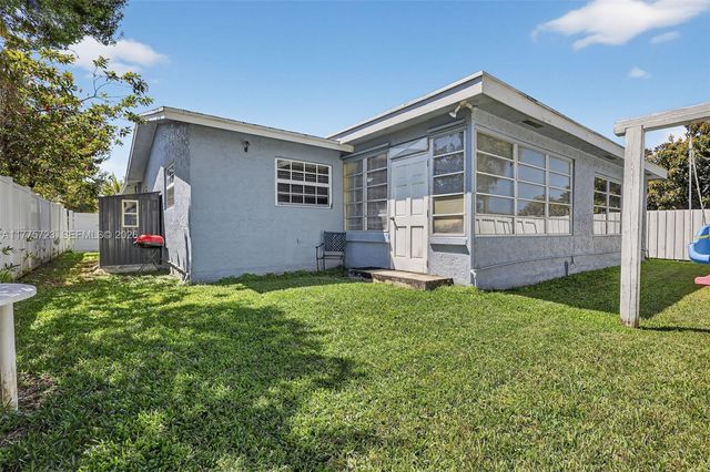 217 SE 5th Street, Dania Beach, FL 33004