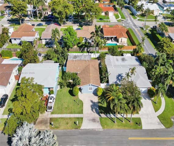 217 SE 5th Street, Dania Beach, FL 33004