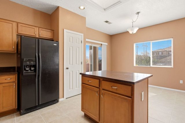 1000 Maroa Street NW, Albuquerque, NM 87120