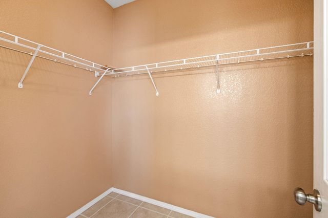 1000 Maroa Street NW, Albuquerque, NM 87120