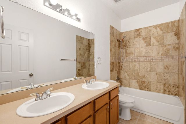 1000 Maroa Street NW, Albuquerque, NM 87120