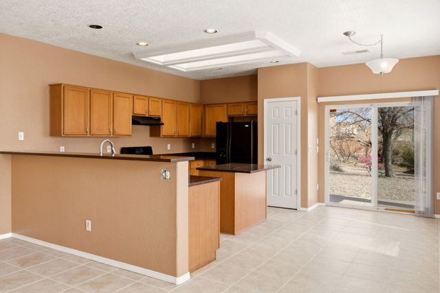 1000 Maroa Street NW, Albuquerque, NM 87120