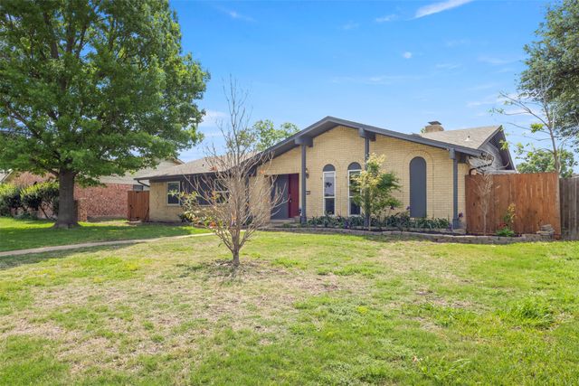 1302 Hillsdale Drive, Richardson, TX 75081