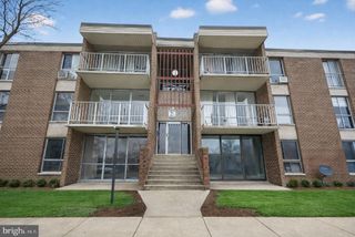 7957 RIGGS RD #11, Hyattsville, MD 20783