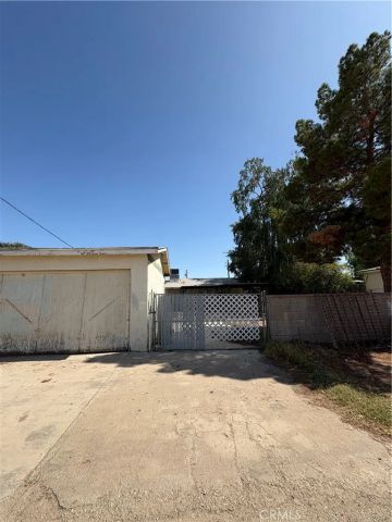 927 E. Murphy, Blythe, CA 92225
