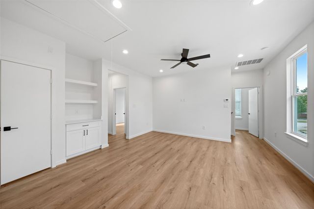 1408 Enid Street B, Houston, TX 77009