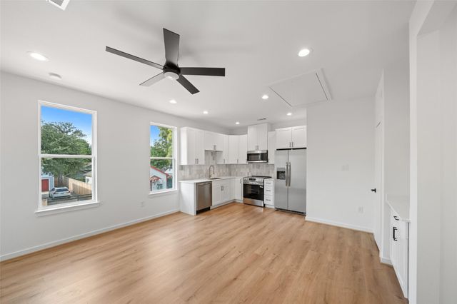 1408 Enid Street B, Houston, TX 77009