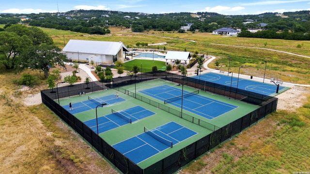 654 TRAVIS FOREST DR, Bulverde, TX 78163