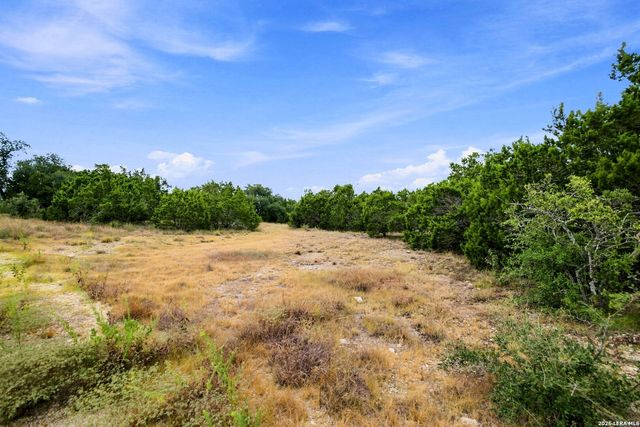 654 TRAVIS FOREST DR, Bulverde, TX 78163
