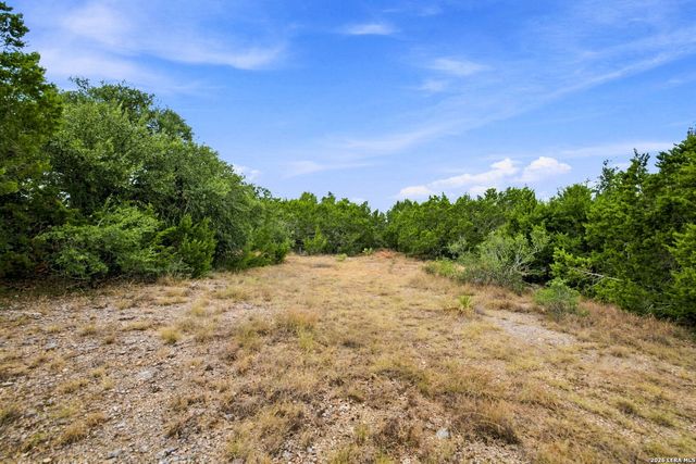 654 TRAVIS FOREST DR, Bulverde, TX 78163