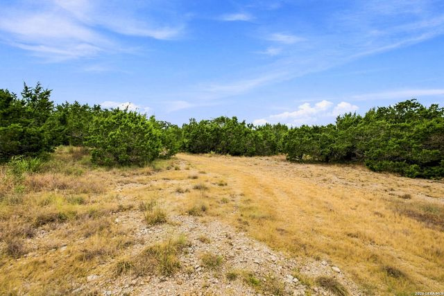 654 TRAVIS FOREST DR, Bulverde, TX 78163