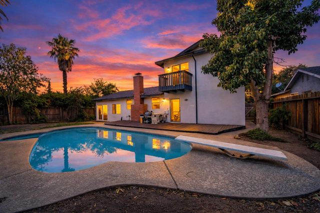 1220 Sonoma Ave, Modesto, CA 95355