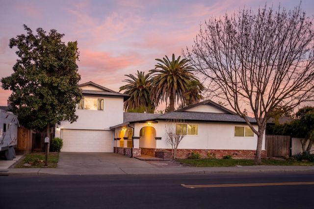 1220 Sonoma Ave, Modesto, CA 95355