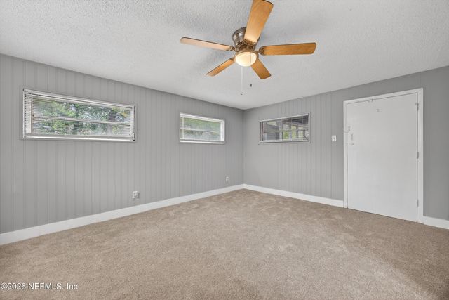 7815 JAGUAR Drive, Jacksonville, FL 32244