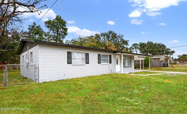 7815 JAGUAR Drive, Jacksonville, FL 32244