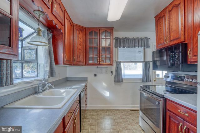 605 COLUMBIA AVE, Dover, DE 19904