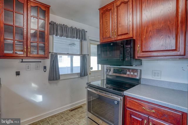 605 COLUMBIA AVE, Dover, DE 19904