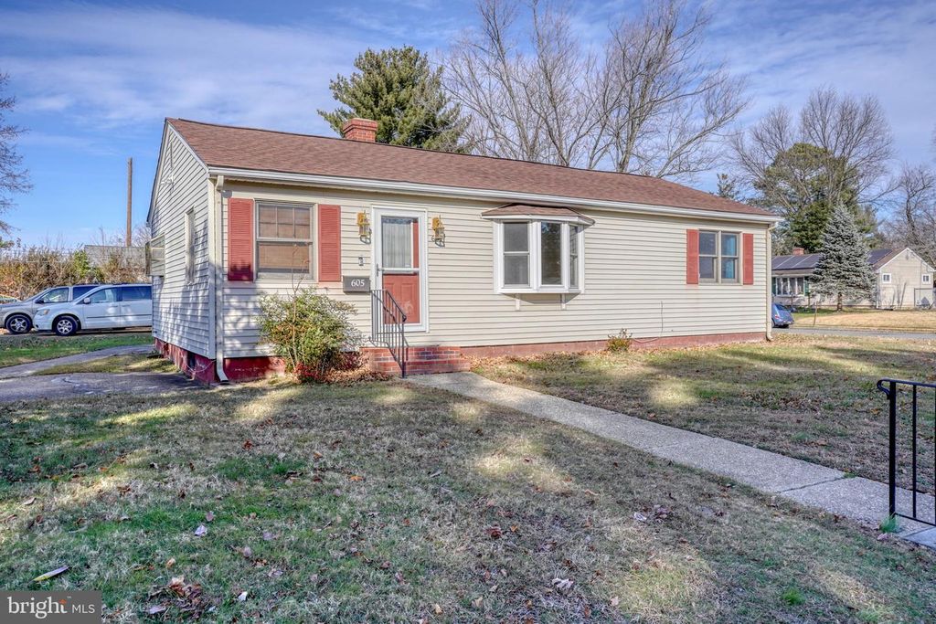 605 COLUMBIA AVE, Dover, DE 19904