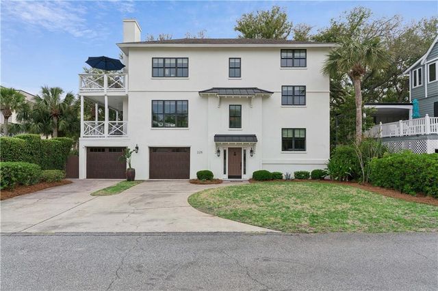 225 Olive Way, St. Simons Island, GA 31522
