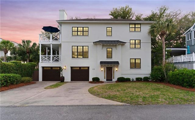 225 Olive Way, St. Simons Island, GA 31522