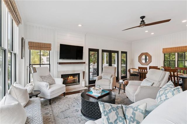 225 Olive Way, St. Simons Island, GA 31522
