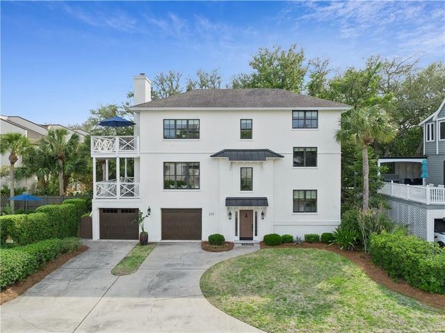 225 Olive Way, St. Simons Island, GA 31522