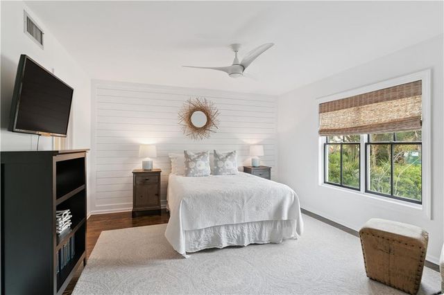 225 Olive Way, St. Simons Island, GA 31522