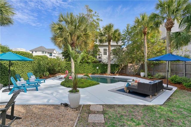 225 Olive Way, St. Simons Island, GA 31522