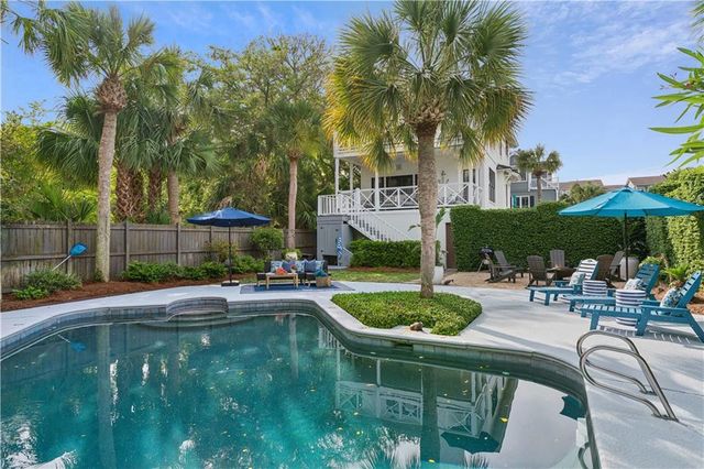 225 Olive Way, St. Simons Island, GA 31522